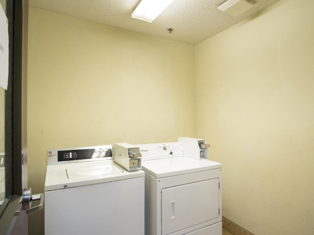 Executive Inn Alva エクステリア 写真